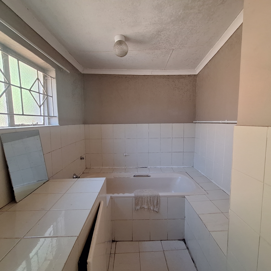 4 Bedroom Property for Sale in Frankfort Free State